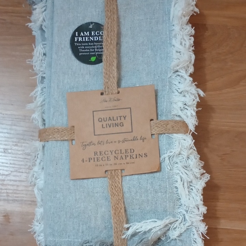 Recycled 4-Piece Napkin Set